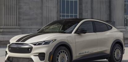 Ford Mustang Mach-E 2025 – электрический кроссовер с духом Mustang