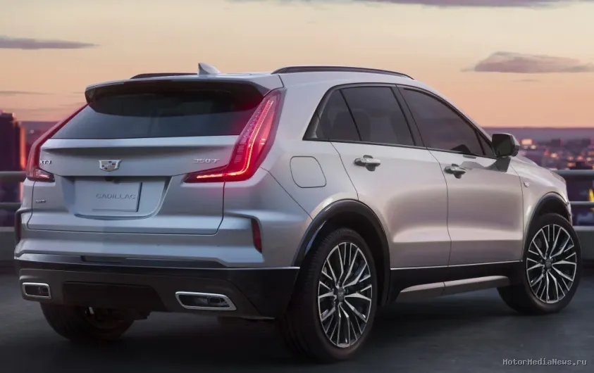 Cadillac XT4 2024, вид сзади