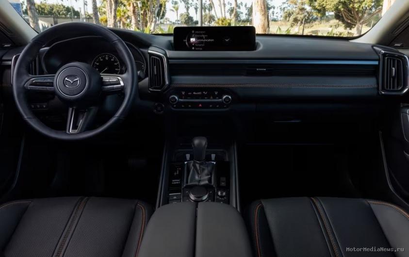 Интерьер Mazda CX-50 2025