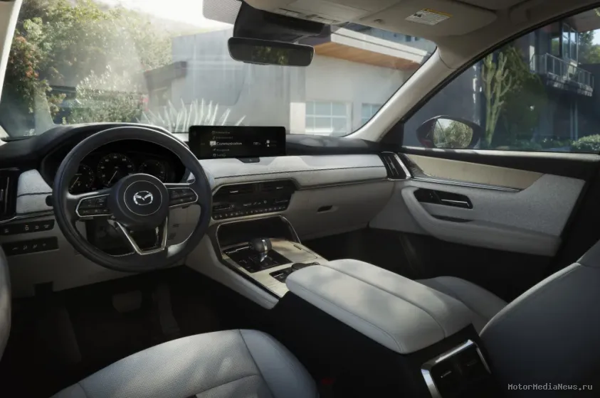 Mazda CX-90 2024 передняя панель