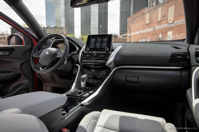 Интерьер Eclipse Cross
