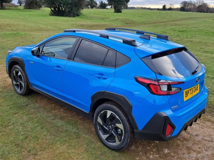 Боковая часть и задняя оптика Crosstrek