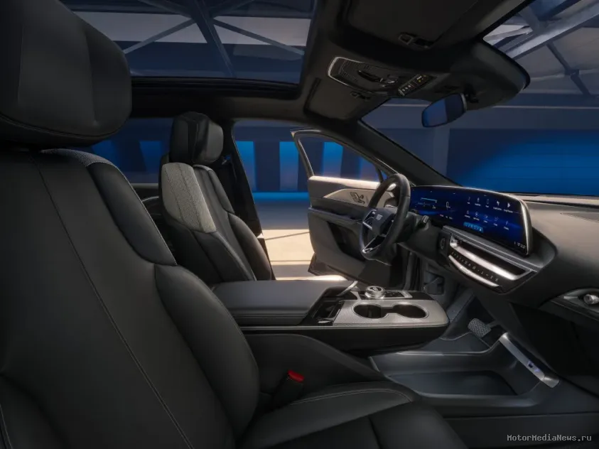 Интерьер Cadillac Lyriq 2024
