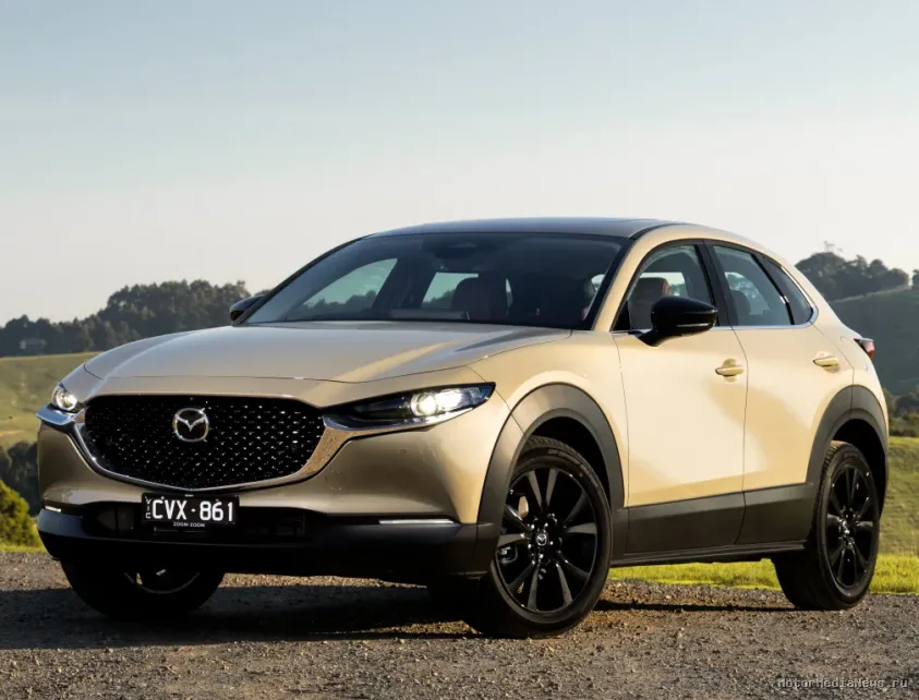 Mazda CX-30 2024 вид спереди